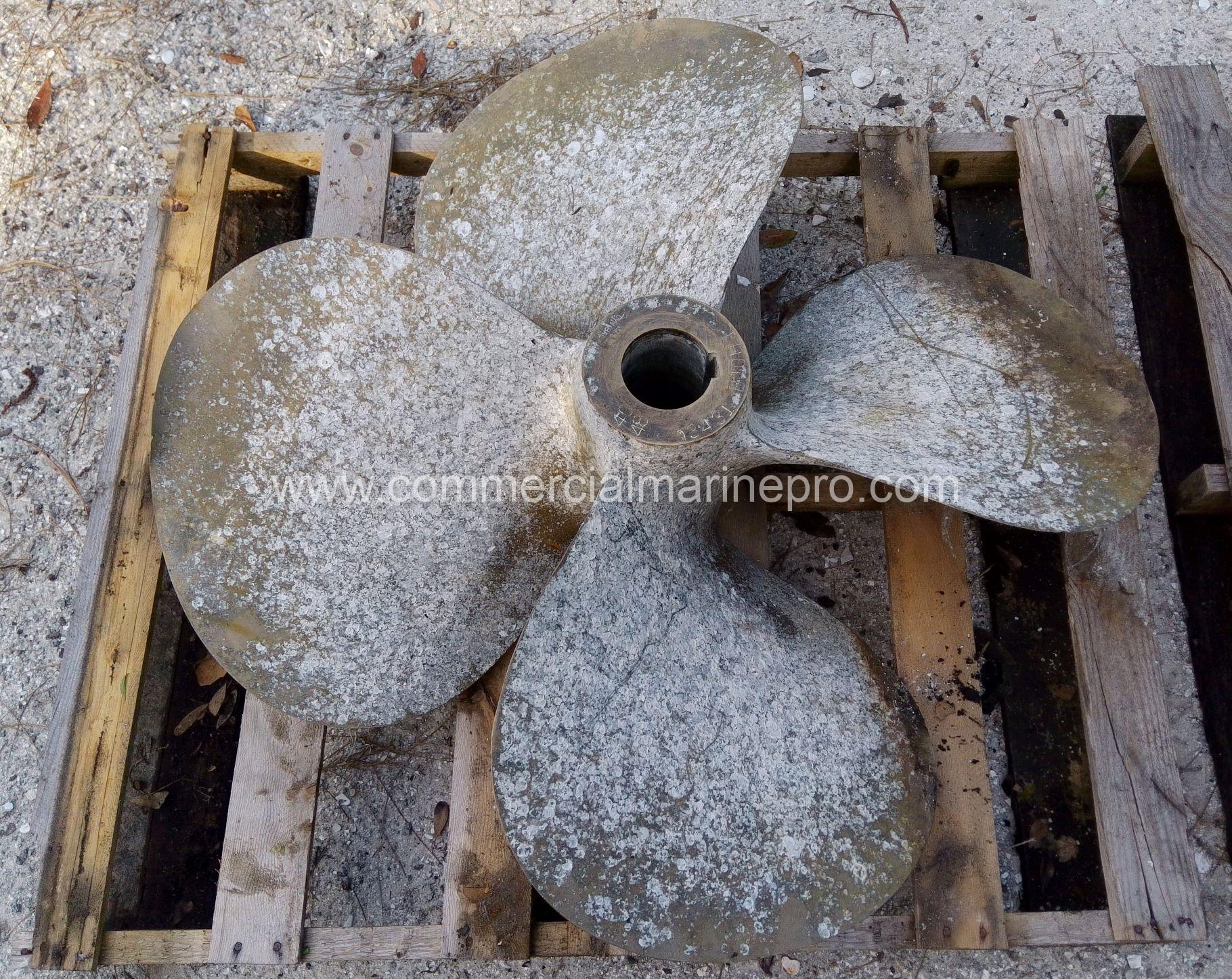 COLUMBIAN CREWBOAT Props
