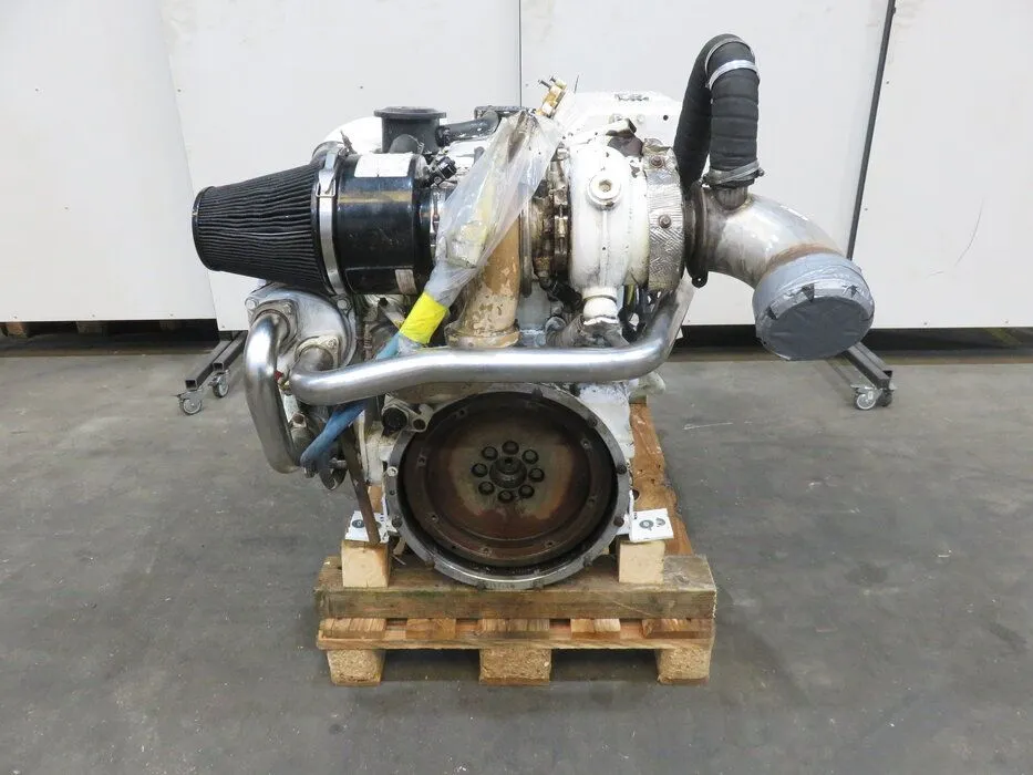 CUMMINS QSC 8.3 MARINE DIESEL ENGINE