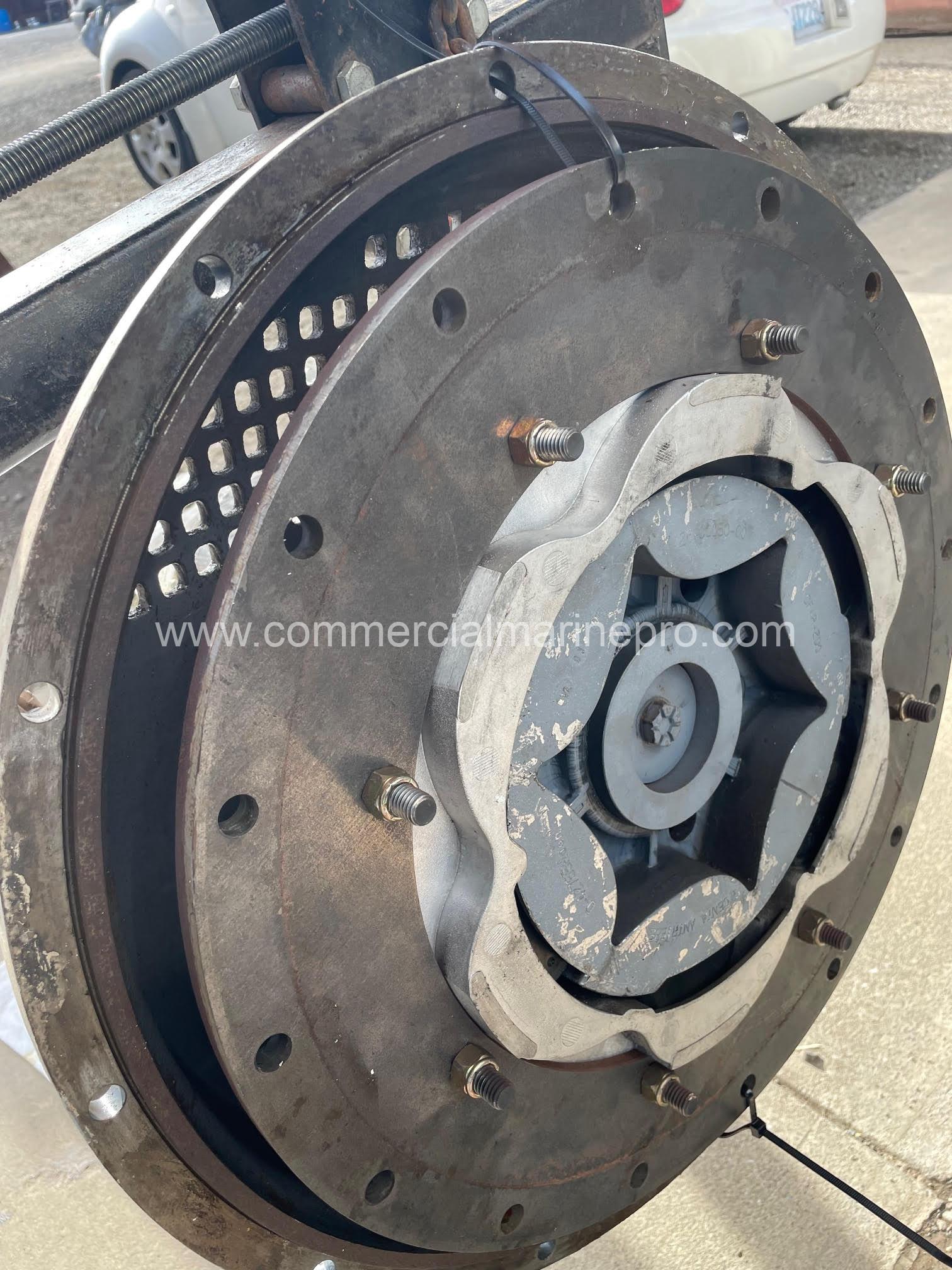 Pair Twin Disc MG 5090A Marine Transmissions - Image 2