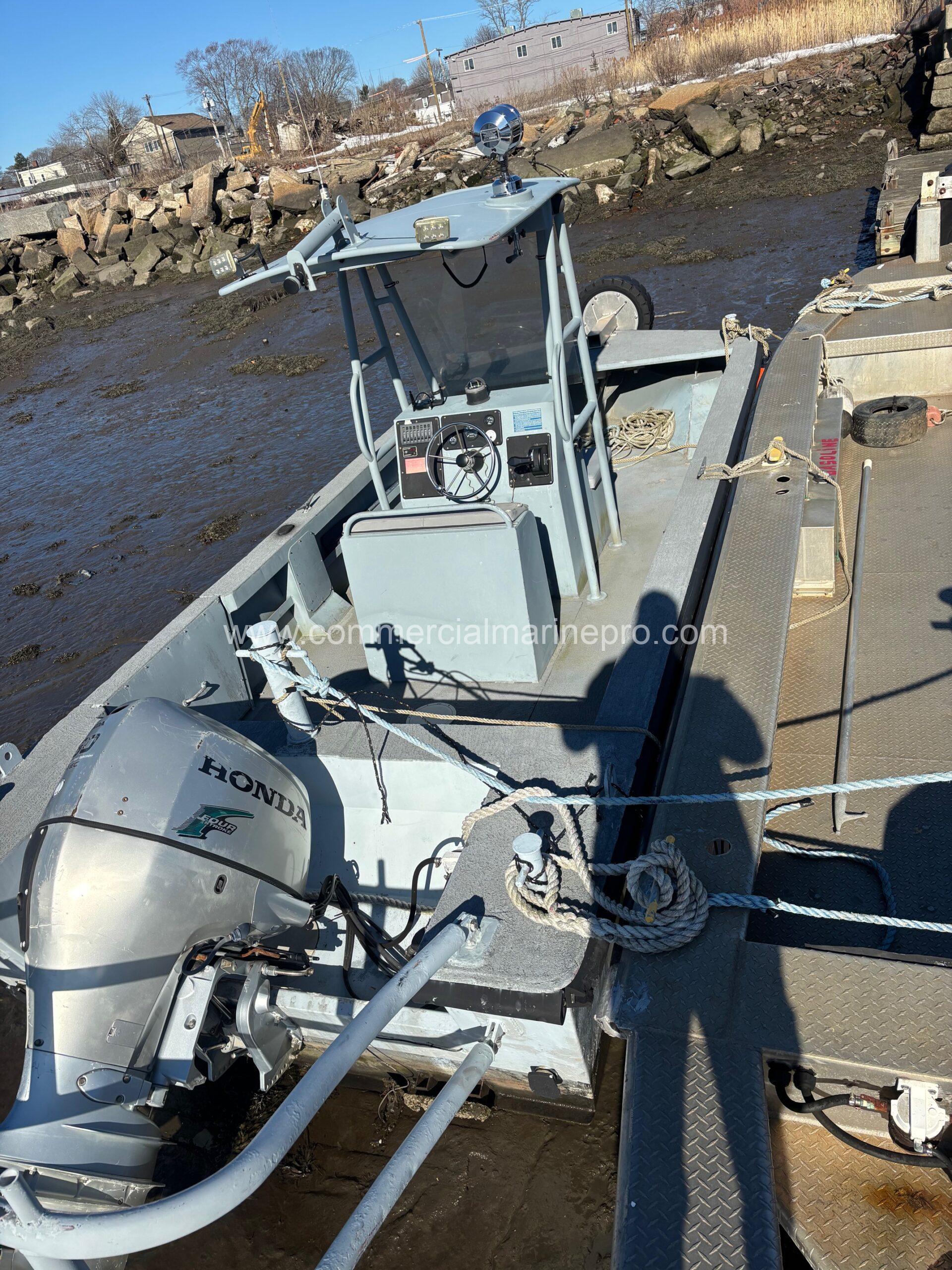 Pair 21' Aluminum Workboats - Image 9