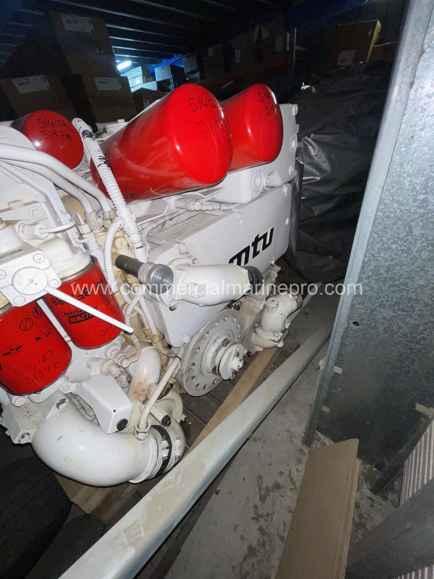 MTU 8v2000 CR Marine Engines - One Good RTO and One Parts engine - Image 26
