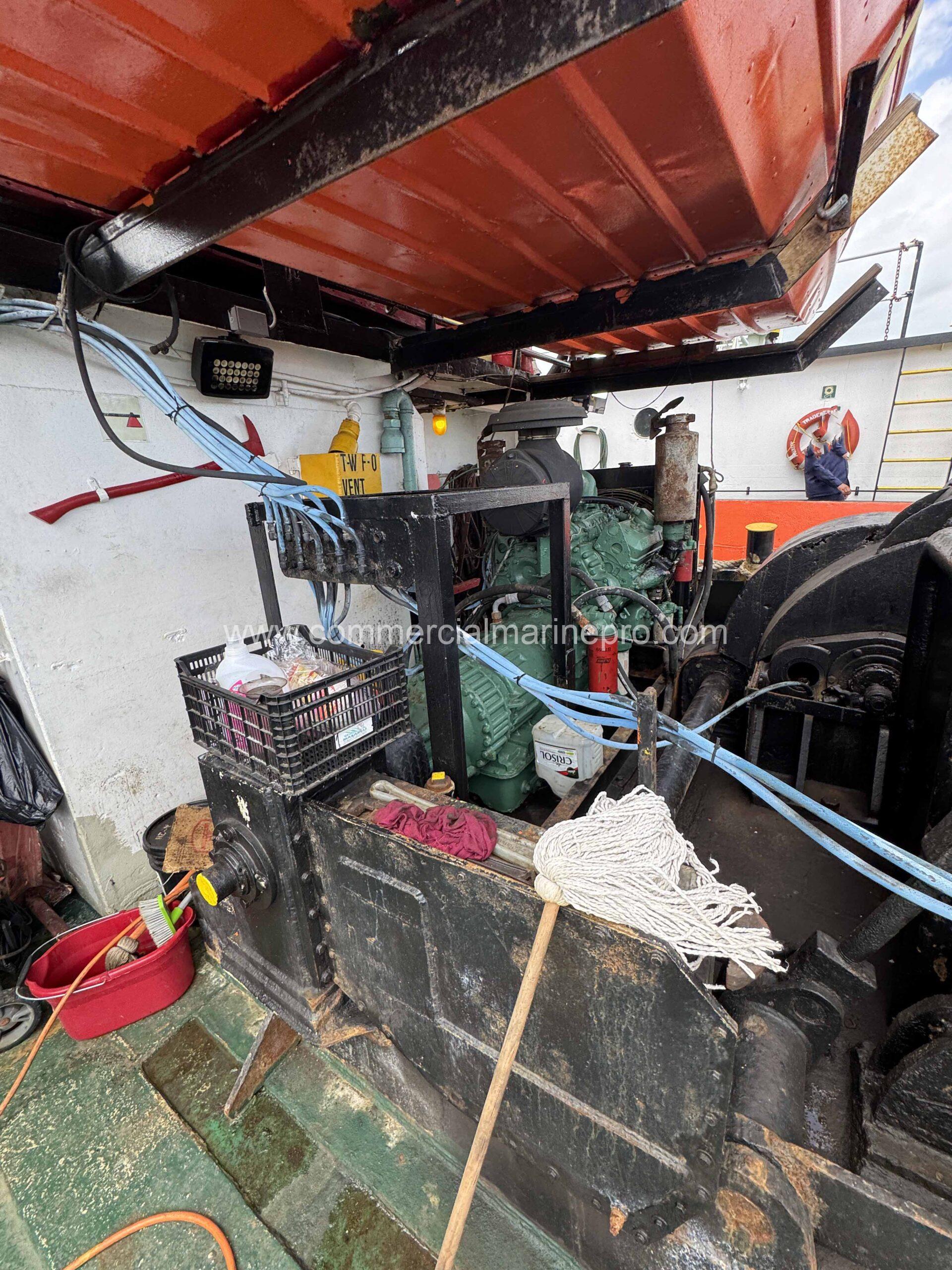 27M Ocean Towing Harbor Tug - Built 1970 - Image 44