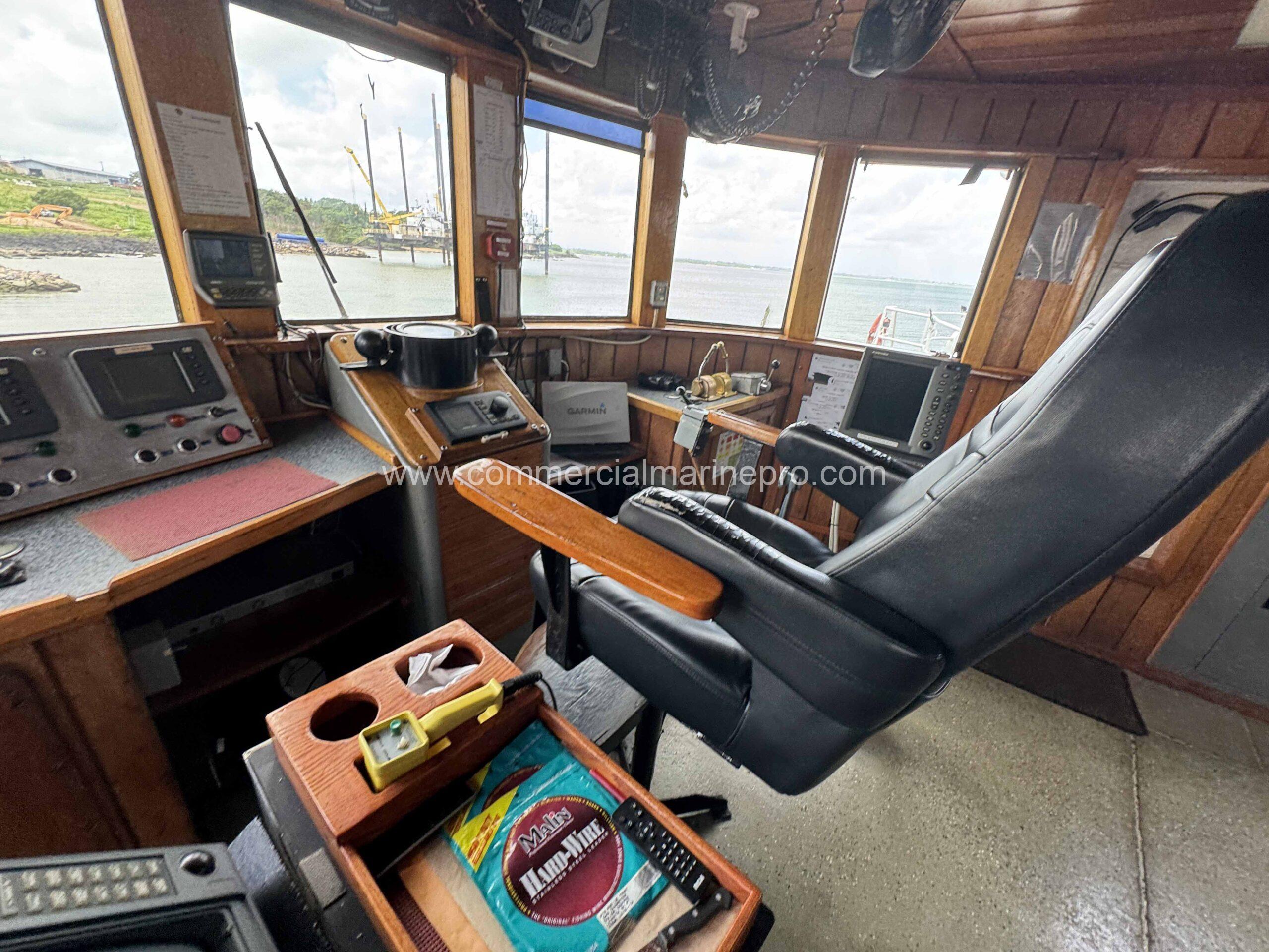 27M Ocean Towing Harbor Tug - Built 1970 - Image 25