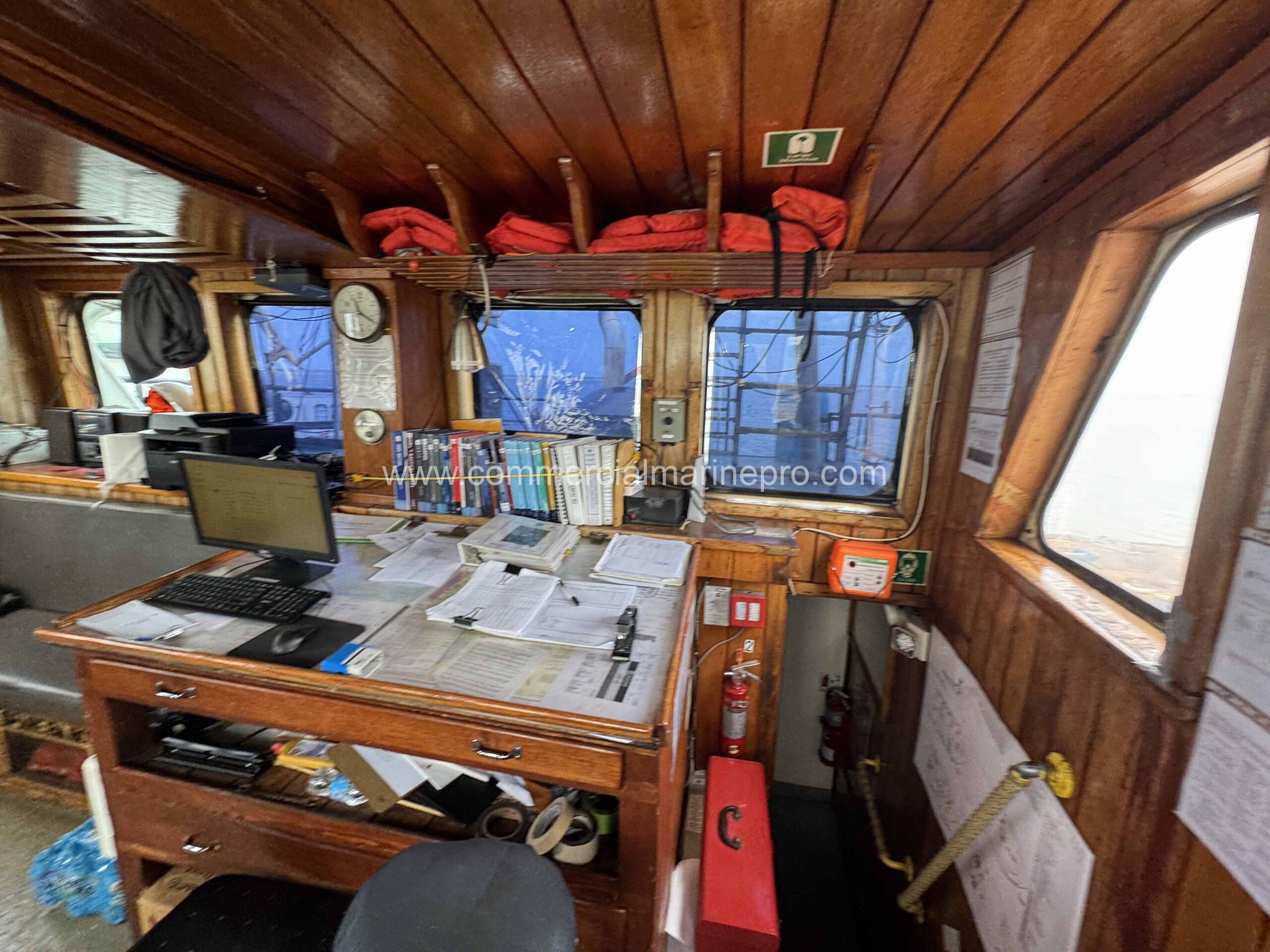 27M Ocean Towing Harbor Tug - Built 1970 - Image 22