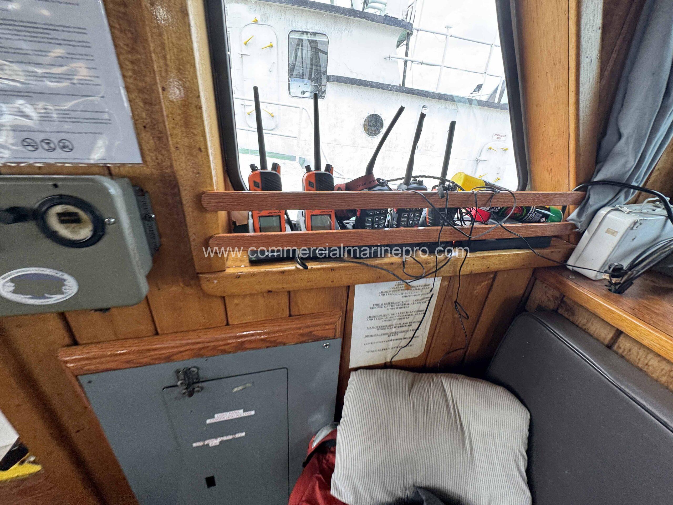 27M Ocean Towing Harbor Tug - Built 1970 - Image 21