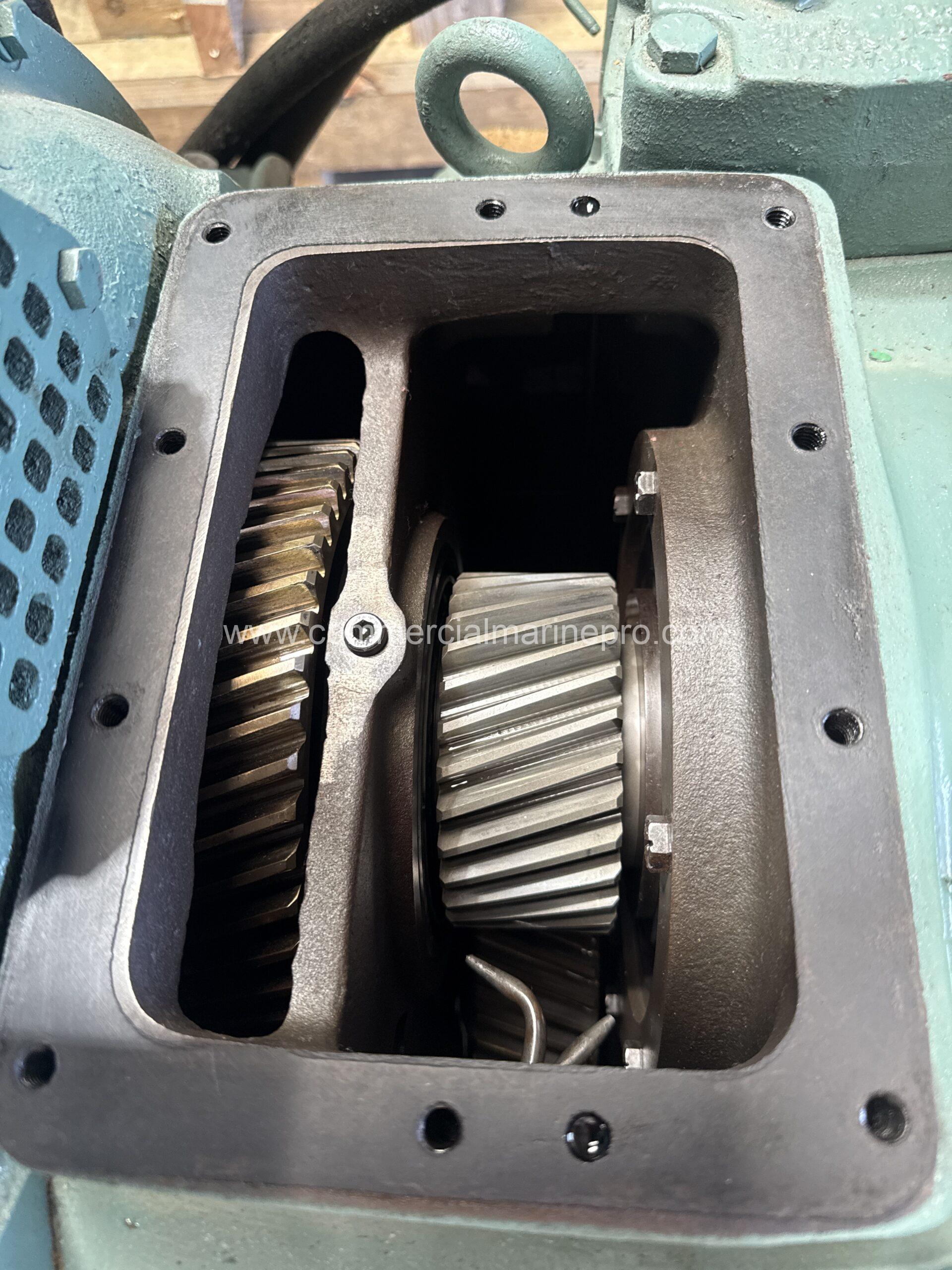 Twin Disc 514C Marine Gear - Ratio 2.5:1 - 780 hours - Image 8