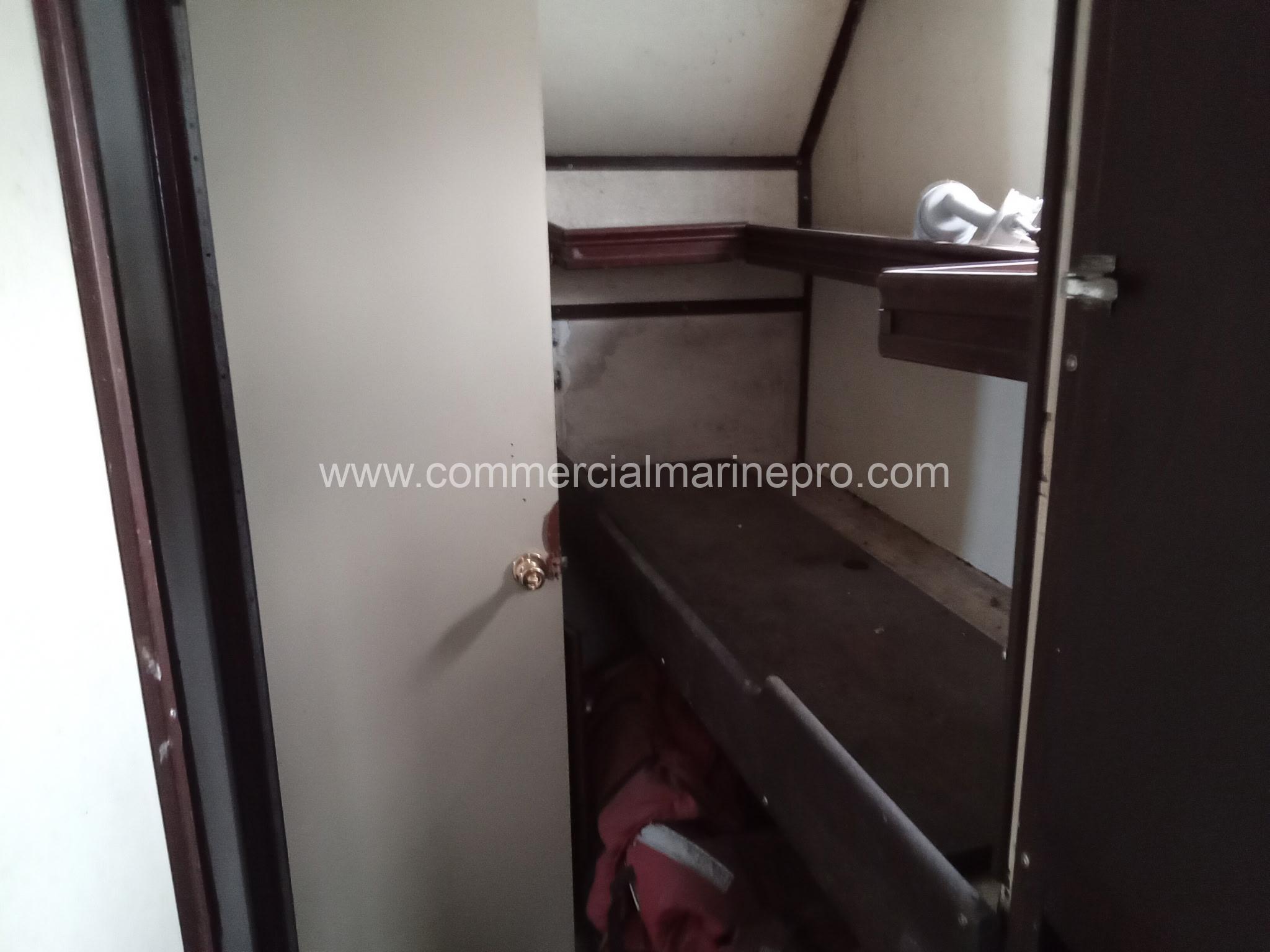 90' CAMCRAFT ALUMINUM CREW BOAT - Image 6
