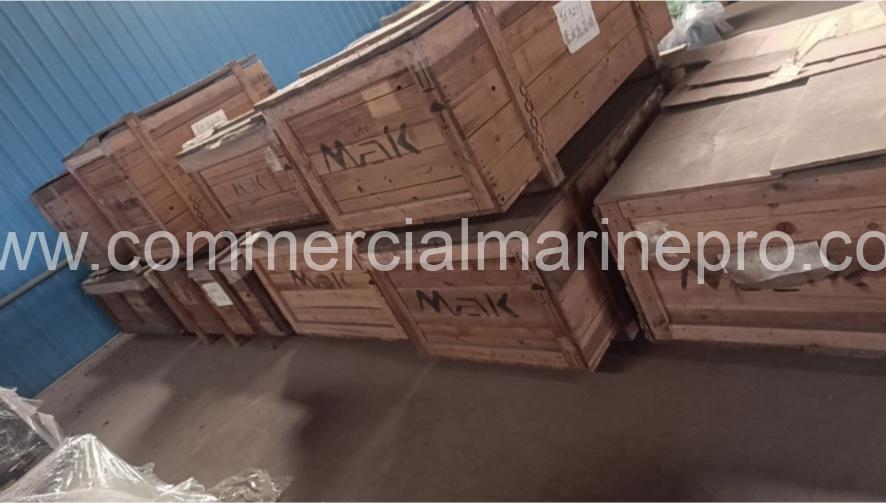 Pair MAK 6M25C MARINE PROPULSION ENGINE - Image 3