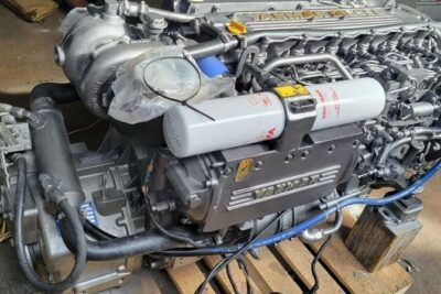 Yanmar 6LY2H-STE Marine Diesel Engine 420HP w/ZF IRM280A 1.8:1 Ratio