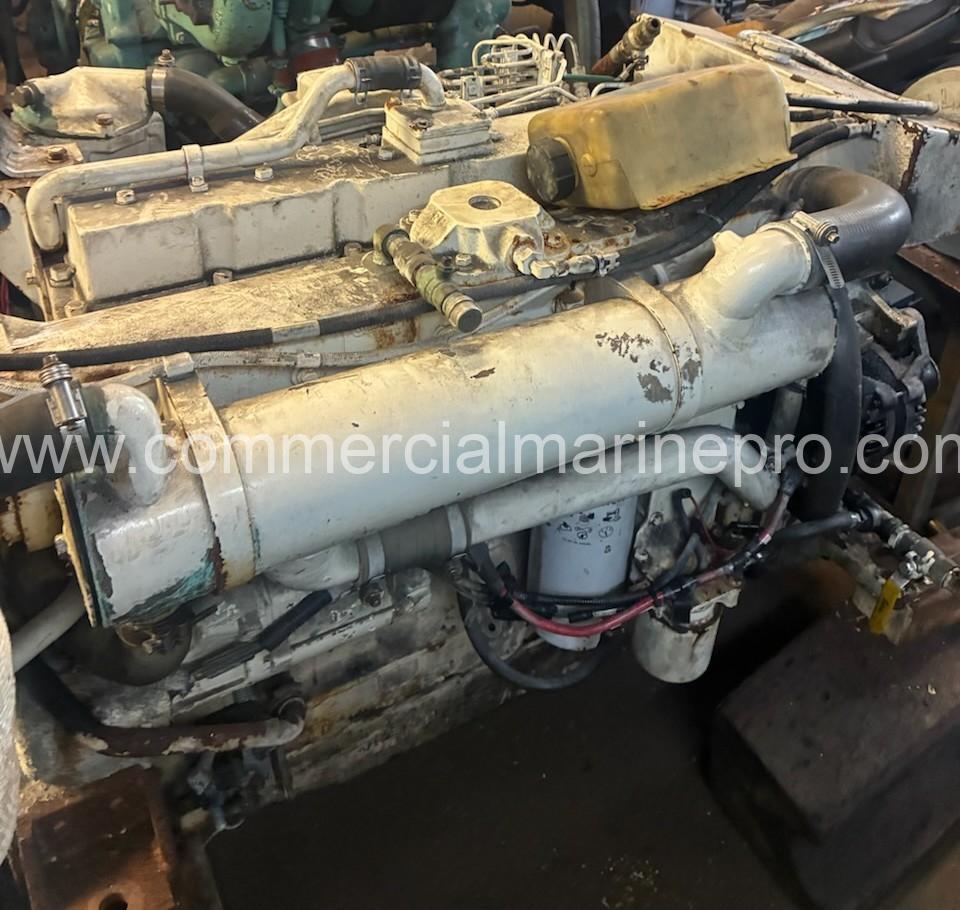 Single Cummins 6CTA Marine Propulsion Engine